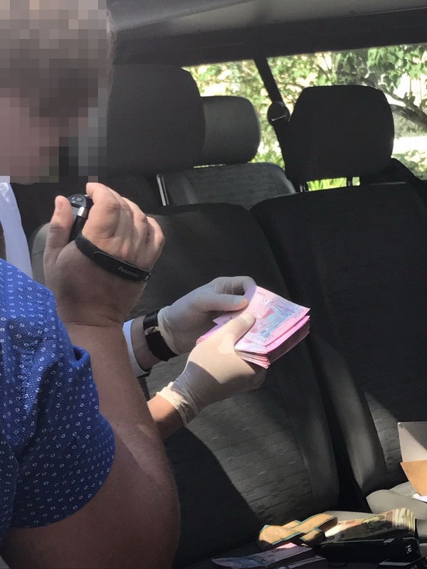 При получении 50 тысяч взятки на Черниговщине задержан чиновник лесохозяйственной отрасли, - СБУ 02