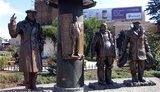 В Тбилиси открыли памятник о дружбе грузин с армянами и русскими. ФОТОрепортаж