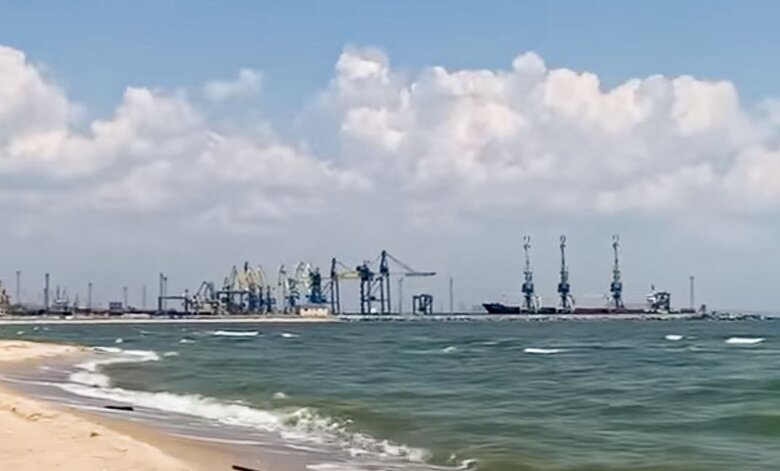 Оккупанты начали сбор урожая в Мариупольском районе. Фактически - кражу у агрохолдингов и фермеров, - Андрющенко 02 Оккупанты начали сбор урожая в Мариупольском районе. Фактически - кражу у агрохолдингов и фермеров, - Андрющенко 02