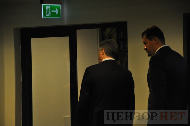 Порошенко сдал анализы на НСК Олимпийский 03