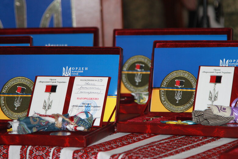 The National Hero of Ukraine award became the first after a two-year break 01