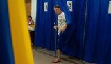 Голосование в Киеве проходит спокойно, открыто два дела по нарушениям, - Крищенко