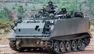 m113