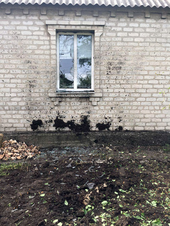 Боевики с утра обстреляли жилые кварталы Авдеевки, - полиция 04