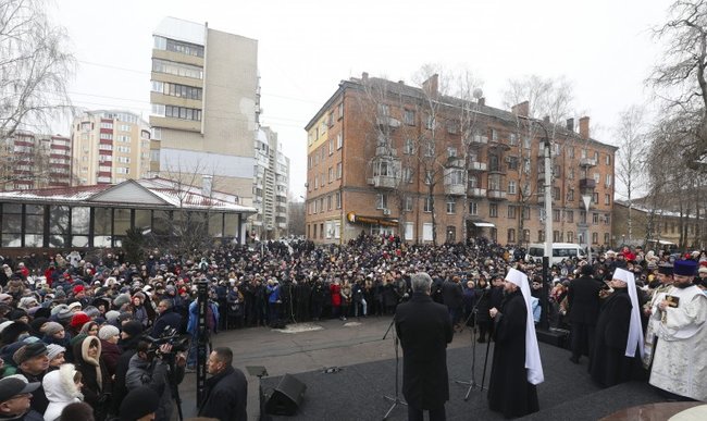 Памятник митрополиту УАПЦ Липкивскому при участии Порошенко, Епифания и митрополита УПЦ МП Софрония открыли в Черкассах 03