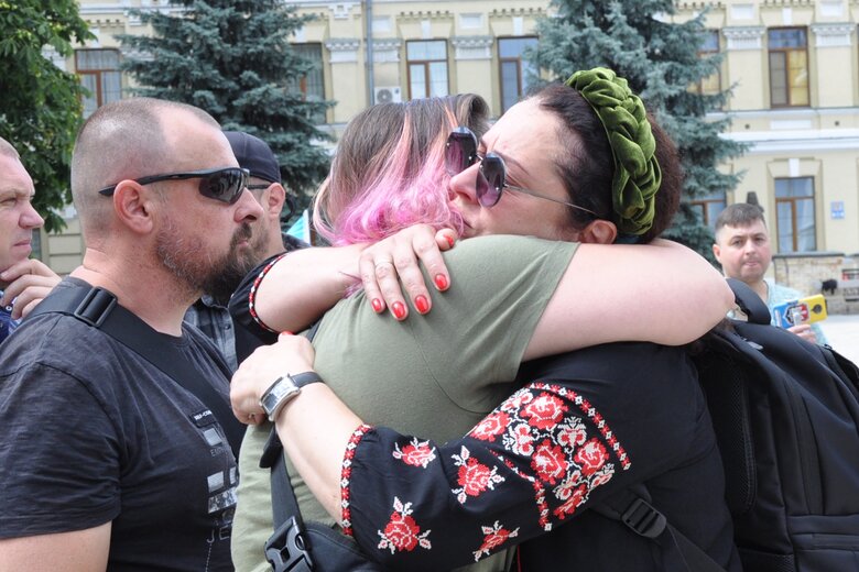 З телеведучим та військовим Карімом Гуламовим, який загинув у бою з російськими окупантами, попрощались у Києві 09