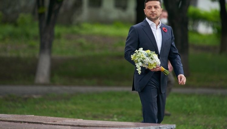 Zelenskyi commemorates victims of World War II on Ukraine-Russia border. PHOTOS