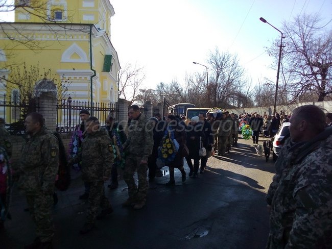 Украинского воина Евгения Щуренко, погибшего на Донбассе, похоронили на Одесчине 03