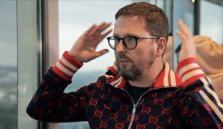 СБУ повідомила Шарію про нову підозру: блогер-зрадник допомагав ФСБ робити постановочні відео з допитів українських полонених. ВIДЕО