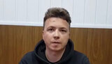 До Протасевича у в’язниці Білорусі застосовували насильство: на ньому видно сліди побоїв, - МЗС Польщі