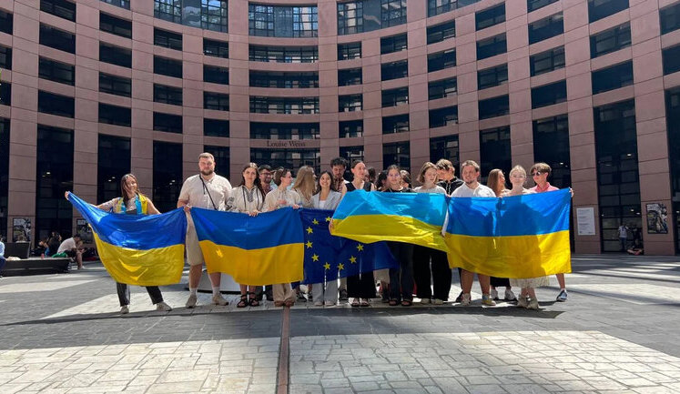 Украинская делегация покинула Европейский молодежный форум из-за выступления дочери Навального