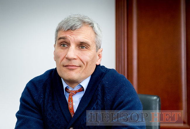 Руслан Кошулинський: Один з першочергових указів від президента Кошулинського - Указ про спадковість держави Україна. Не Радянський Союз, а УНР 06
