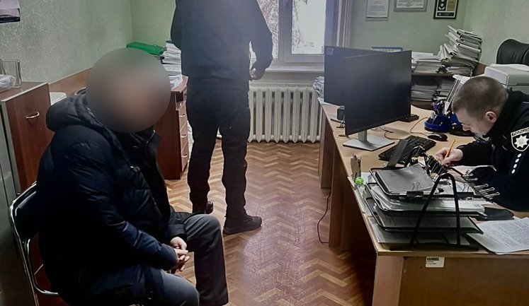 В Виннице разоблачено подпольное производство фальшивых марок "Укрпочты" - ущерб государству более 5 млн грн. ФОТОрепортаж