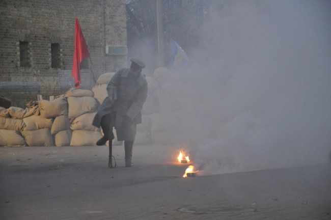У Києві відбулася історична реконструкція бою за завод Арсенал між військами УНР і більшовиками 26