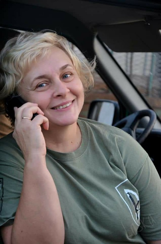 Після того, як тобі казали, що ходитимеш із паличкою, – неймовірний кайф сісти на велосипед та проїхати 10 000 км. Хто допомогає українським жінкам-військовим подорожувати світом та чому це важливо 01