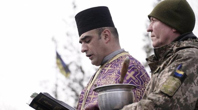 Памятник погибшим бойцам АТО открыли в Одесской области 03