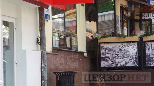 Наслідки масштабної пожежі в центрі Києва 17