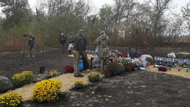 Панахида за загиблими під час аварії Ан-26 відбувається під Харковом 02