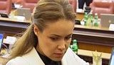 Подчиненная Азарова - Королевская пообещала рассказать журналистам, как будет добиваться импичмента Януковича. ВИДЕО