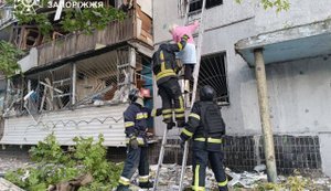 Клименко о последствиях атаки РФ: Более 70 раненых, в Институте кардиологии погибли медсестра и пациент. Из-за обрушения конструкций травмированы спасатели.. ФОТОРЕПОРТАЖ