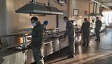 В учебных классах - до 10 человек, в столовой за столом - по одному, - карантинные мероприятия в ВСУ. ФОТО
