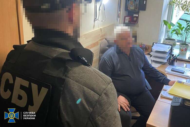 Scheme for evaders exposed