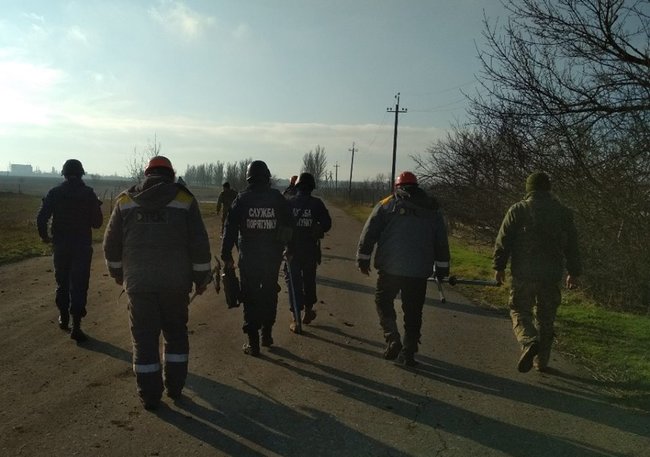 Україна повністю відновила електропостачання в прифронтових населених пунктах Травневому і Гладосовому, - штаб АТО 03