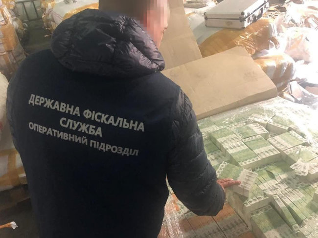 Налоговая милиция обнаружила партию поддельных акцизных марок на 40 миллионов 02
