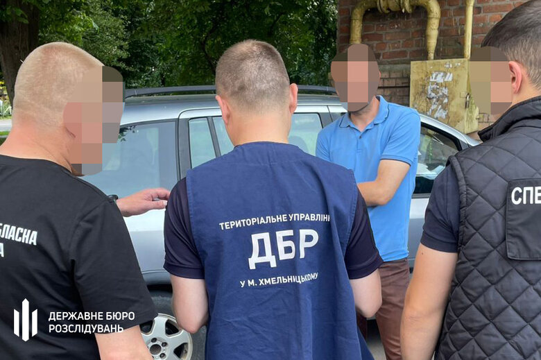 Правоохранитель вместо возврата долга обещал оформить группу инвалидности