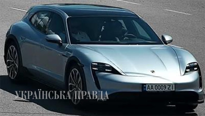 Tymoshenko drives Porsche for $100,000 and rents 1,200 sq m estate from developer Nikonov at three times the lower price, - media 09