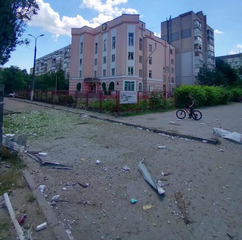 Последствия вражеских обстрелов Херсонской области 02