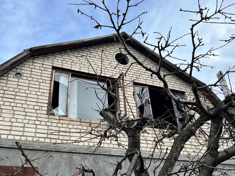 Russians shelled Nikopol with artillery: Two men were wounded 05