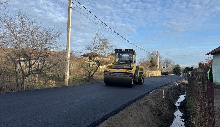 В Україні вперше ремонтують дорогу за німецькою технологію NovoCrete. Що вона передбачає?. ФОТО
