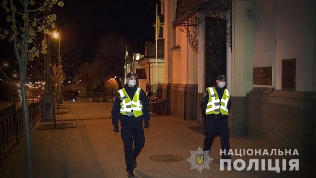 У великодніх богослужіннях взяли участь 130 тис. осіб, зафіксовано 19 випадків недотримання карантину, складено 3 адмінпротоколи, відкрито 1 провадження - поліція 06