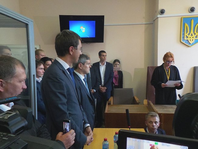 Hearing of Infrastructure Minister Omelian’s case: official released on bail 02