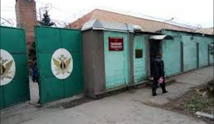 Тортури за методичкою: що відбувається в російських колоніях із цивільними українцями і навіщо військових там помічають зеленкою