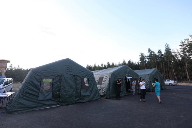 Поліція оцінює обсяг збитків, завданих лісовою пожежею на Луганщині, - Аваков 05 Поліція оцінює обсяг збитків, завданих лісовою пожежею на Луганщині, - Аваков 05