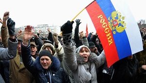 Россияне считают, что Путин сделал РФ великой, но бедной, - опрос