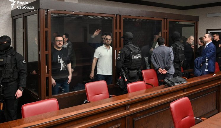 У Росії засудили до довічного ув’язнення 8 фігурантів справи про вибух вантажівки на Керченського мосту