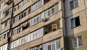 Наслідки ранкової ворожої атаки на Суми: пошкоджено будинки та тролейбус. ФОТОрепортаж