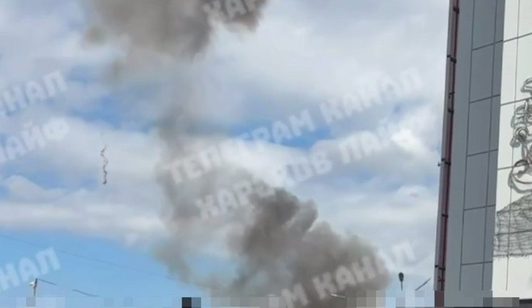Росіяни атакували ТРЦ у Харкові. ВIДЕО