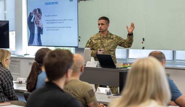 Командирів медичних підрозділів навчатимуть управління людьми та ресурсами, - Генштаб. ФОТО