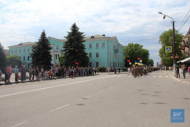 С бойцом 14-й ОМБр Олегом Пушкаруком, погибшим 9 мая на Луганщине, простились на Волыни 17