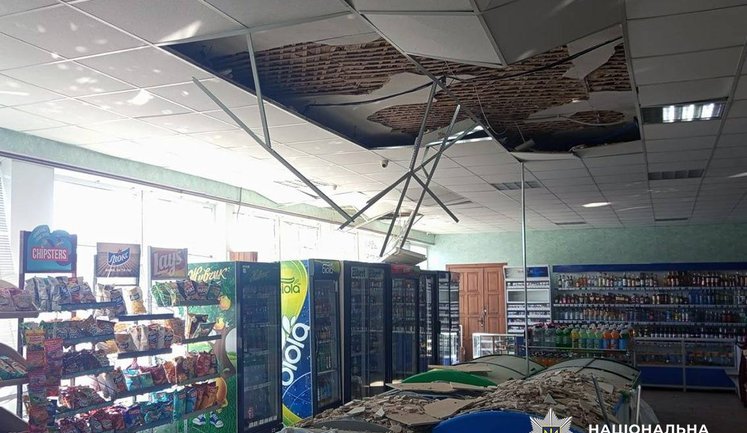 Drones attacked Semenivka in Chernihiv region - houses, shop and sawmill were damaged, there are wounded. PHOTOS