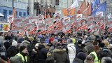 Тысячи москвичей вышли с плакатами "Путин. Позор!". ФОТОрепортаж