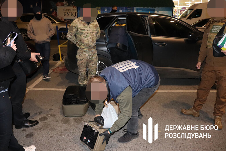Serviceman detained in Dnipro 03