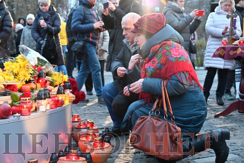 В Киеве почтили память жертв Голодомора 34