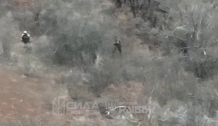 Defence forces repelled massive assault and eliminated 18 occupiers, with another 5 wounded. VIDEO