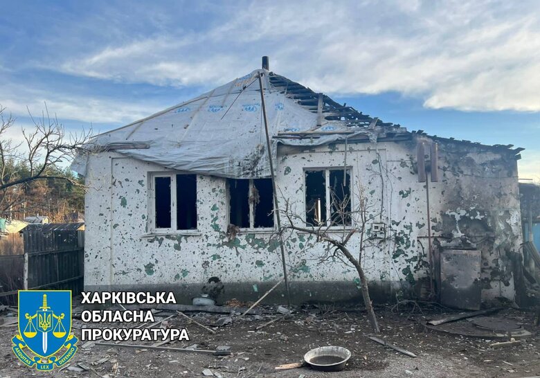 Рашисти обстріляли Куп’янщину, горів будинок, пошкоджено багатоповерхівку 08