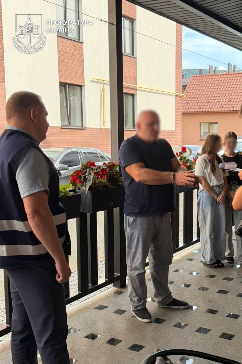 Напад на туристів біля озера Апшинець - затримано підозрюваного